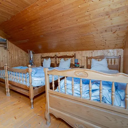 Les Planches Alpesi faház *