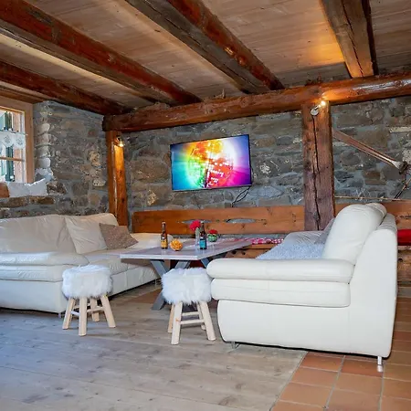 Les Planches Alpesi faház *