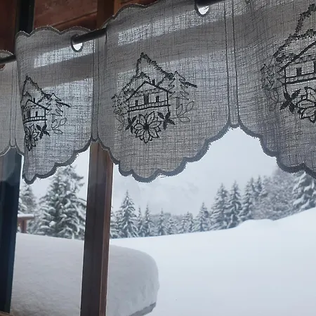 Alpesi faház Les Planches *