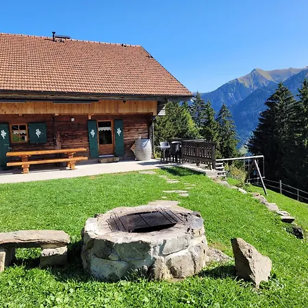 Les Planches Alpesi faház