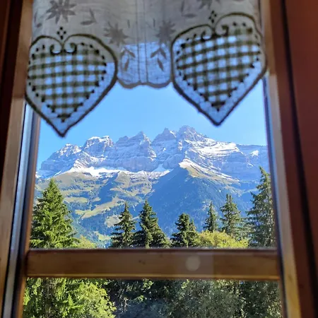 Les Planches Alpesi faház *